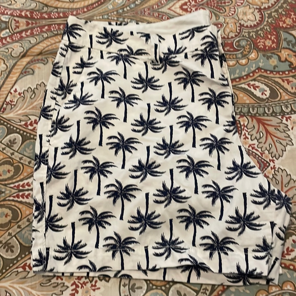 Old navy palm shorts